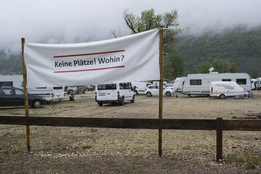 Protestplakat der Jenischen in Nidau.