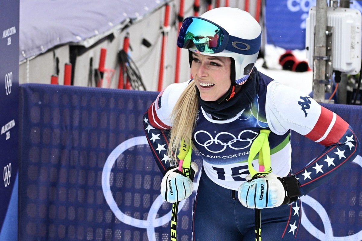 US' Lindsey Vonn reacts during an official training for the women's downhill event during the Milano Cortina 2026 Winter Olympic Games at the Tofane Alpine Skiing Centre in Cortina d