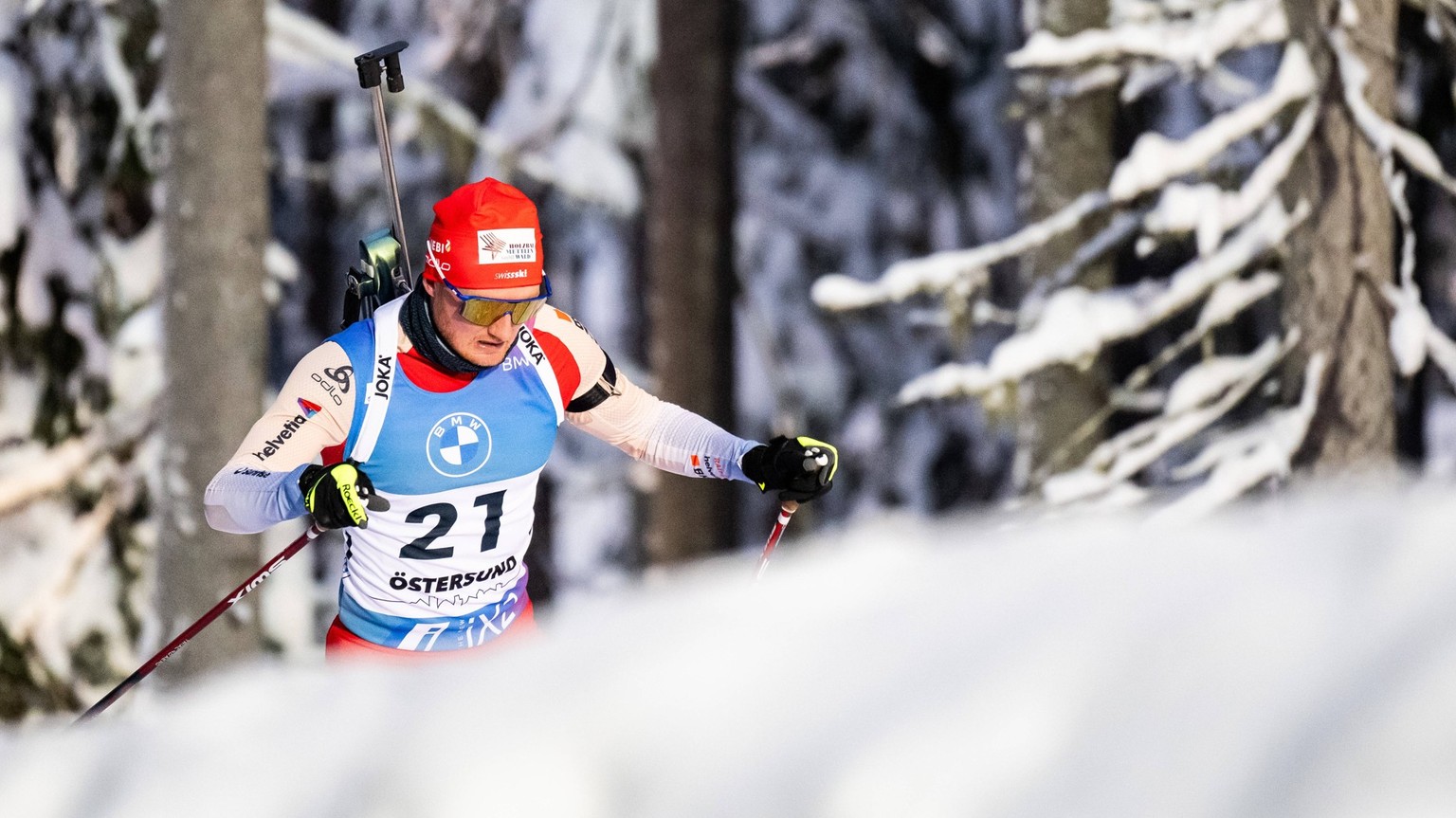231126 Sebastian Stalder of Switzerland competes in the men s 20 km individual during the IBU World Cup on November 26, 2023 in