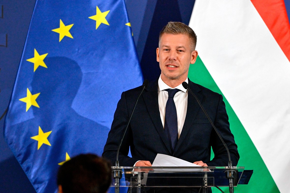 epa13141283 Hungarian Prime Minister Peter Magyar speaks at a joint press conference with German Minister-President of Bavaria Markus Soeder (not pictured) following their meeting in the Prime Ministe ...
