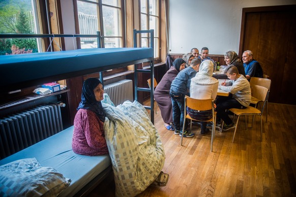 Findet die Testphase in Zürich anklang, werden dieser Familie im Bundesasylzentrum Losone (TI) bald Seelsorger zur Seite gestellt.