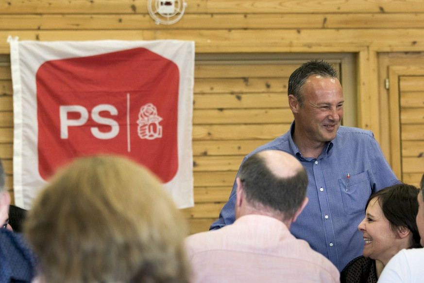 L&#039;ancien conseiller national Stephane Rossini est photographie lors du congres extraodinaire du Parti Socialiste du Valais Romand, PSVR, ce samedi 24 septembre 2016 a Randogne, Valais. Le PSVR a  ...