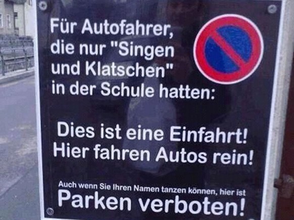Picdump 186 – endlich wieder ein Tag voller Memes\nLeider kann ich das Schild auch nicht lesen, wenn ich nur Singen und Klatschen in der Schule hatte…