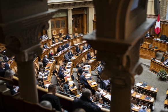 Die Grosse Kammer diskutiert unter anderem ueber die Wolfsproblematik, an der Wintersession der Eidgenoessischen Raete, am Mittwoch, 3. Dezember 2025 im Nationalrat in Bern. (KEYSTONE/Alessandro della ...