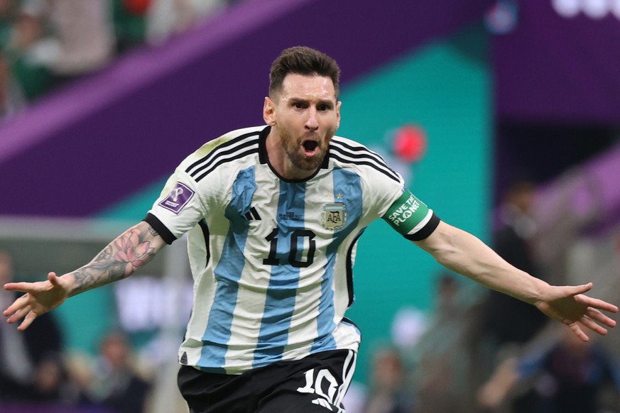 epa10331283 Lionel Messi of Argentina celebrates after scoring the 1-0 goal during the FIFA World Cup 2022 group C soccer match between Argentina and Mexico at Lusail Stadium in Lusail, Qatar, 26 Nove ...