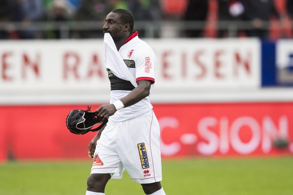 Deception du joueur valaisan Jagne Pa Modou, lors de la rencontre de football de Super League entre le FC Sion et le BSC Young Boys ce dimanche 7 mai 2017 au stade de Tourbillon a Sion. (KEYSTONE/Jean ...