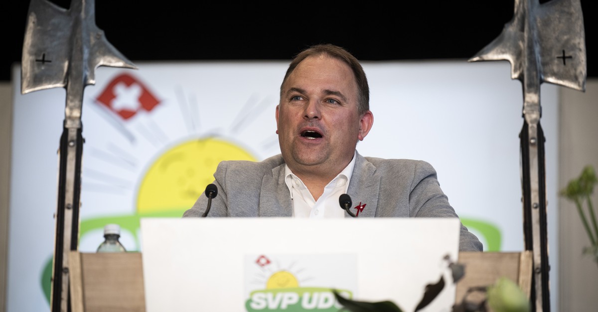 svp-f-r-halbierungsinitiative-und-f-r-handyverbot-an-schulen