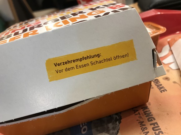 21 Anweisungen auf Schildern, die dich an der menschlichen Logik zweifeln lassen
ð§