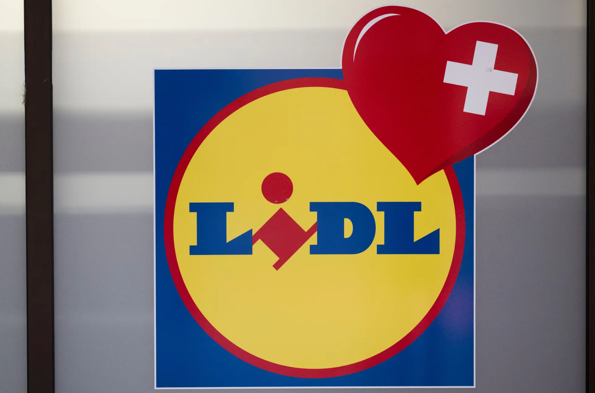 Der deutsche Discounter Lidl betont den Schweiz-Bezug in seinem Marktauftritt schon länger stark.