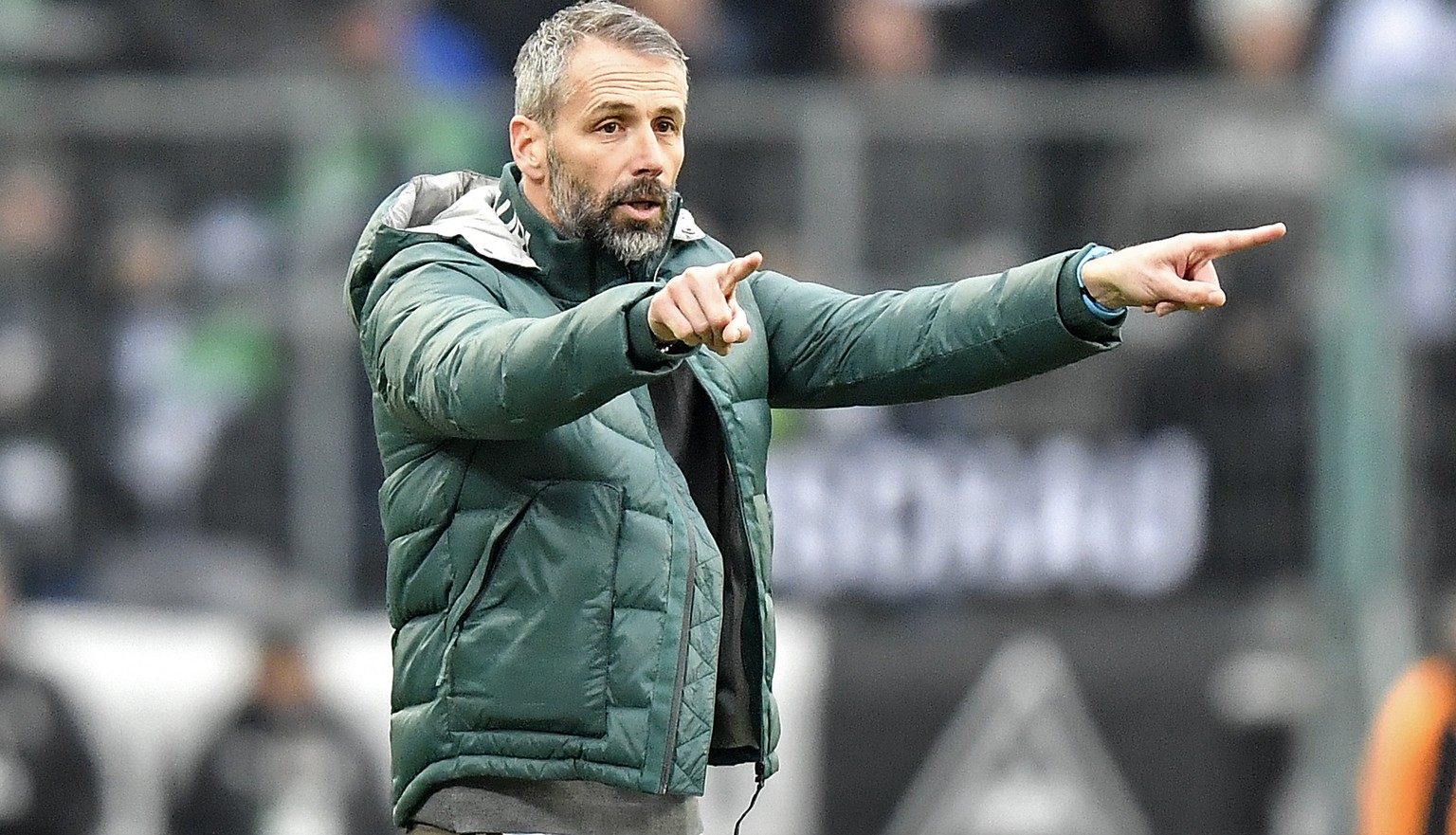 Moenchengladbach&#039;s head coach Marco Rose reacts during the German Bundesliga soccer match between Borussia Moenchengladbach and SC Freiburg in Moenchengladbach, Germany, Sunday, Dec. 1, 2019. (AP ...