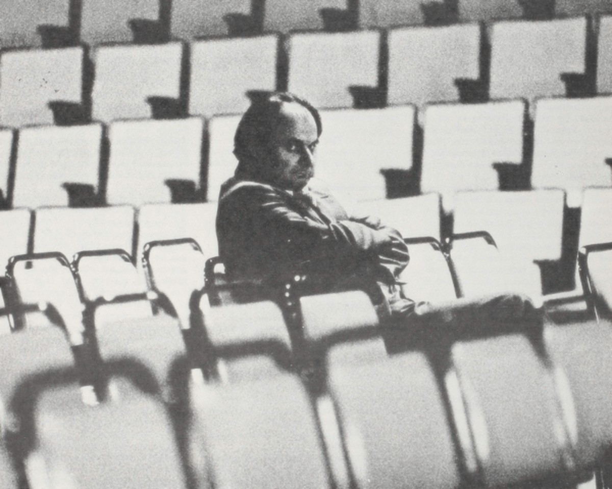Dr. Suchar in den Zuschauerreihen. Anatoli Karpow distanzierte sich später von ihm und nannte ihn einen Scharlatan.