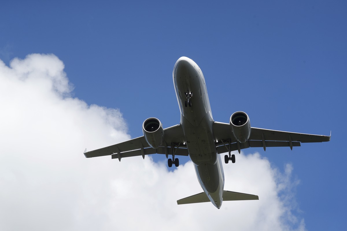 epa11455145 German Lufthansa aircraft lands at Riga Airport in Riga, Latvia, 03 July 2024. Riga Airport serves as a key Northern European air traffic hub, facilitating connections between the Baltic c ...