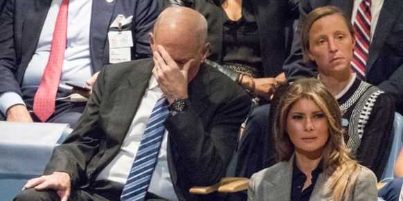 «Bis Trump sein Amt niederlegt»: Widerstand gegen den Präsidenten in der US-Regierung
Tippe auf Chief of Staff John Kelly, der fragt sich auf jedem zweiten Photo wie lange er das wohl noch aushält.