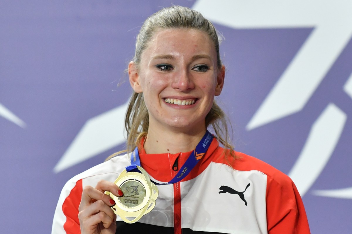 epa09060274 Gold medalist Ajla Del Ponte of Switzerland pose for a photo during the medal ceremony in the women's 60 m at the 36th European Athletics Indoor Championships at the Arena Torun, in T ...