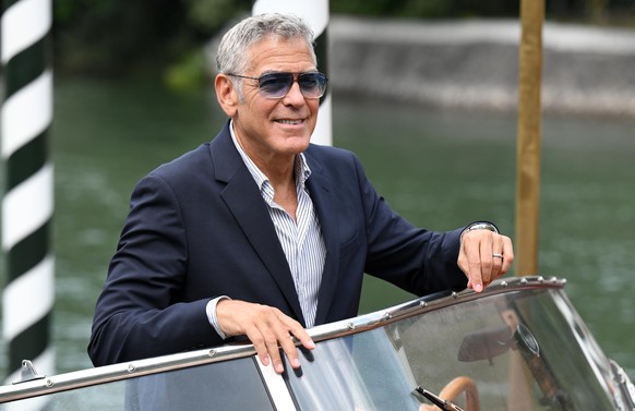 epa12326515 US actor George Clooney arrives at the Lido prior to the opening ceremony of the 82nd annual Venice International Film Festival, in Venice, Italy, 27 August 2025. The film festival runs fr ...