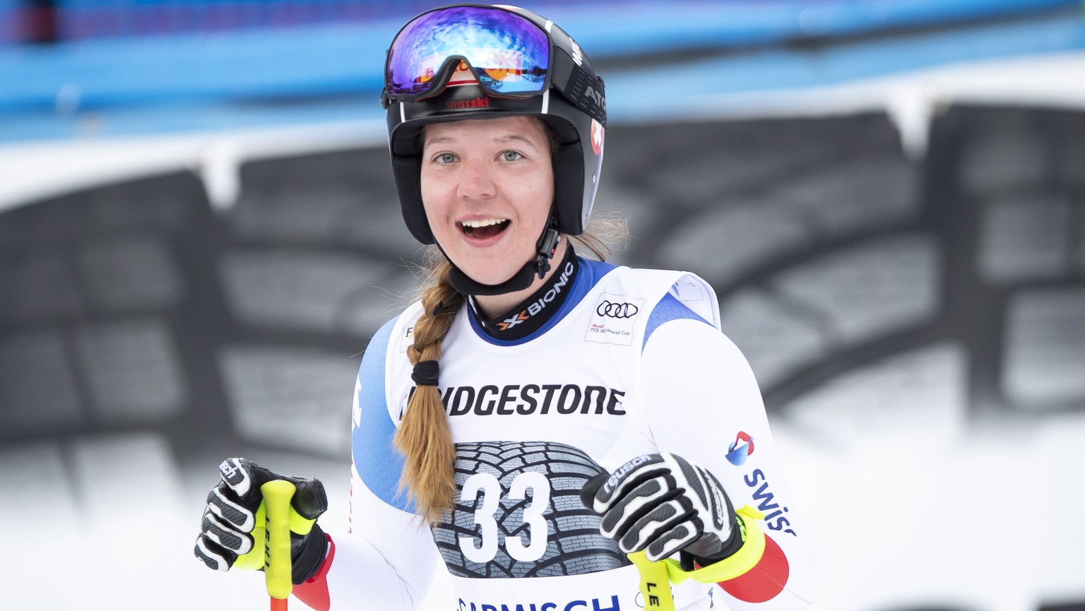 epa07324398 Juliana Suter of Switzerland reacts in the finish area during the Women&#039;s Downhill race at the FIS Alpine Skiing World Cup in Garmisch-Partenkirchen, Germany, 27 January 2019. EPA/LUK ...