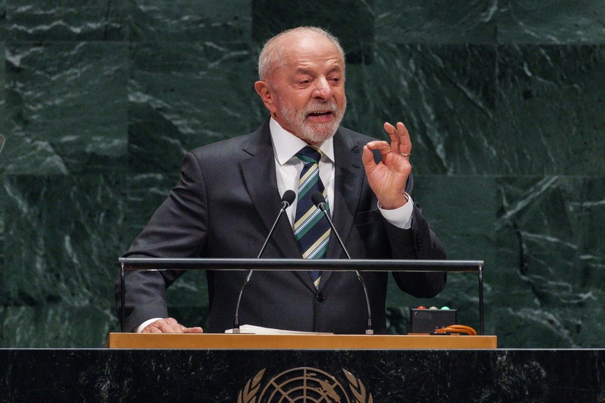 epa13255661 Brazilian President Luiz Inacio Lula da Silva speaks during the General Debate of the 81st session of the United Nations (UN) General Assembly at United Nations Headquarters in New York, N ...