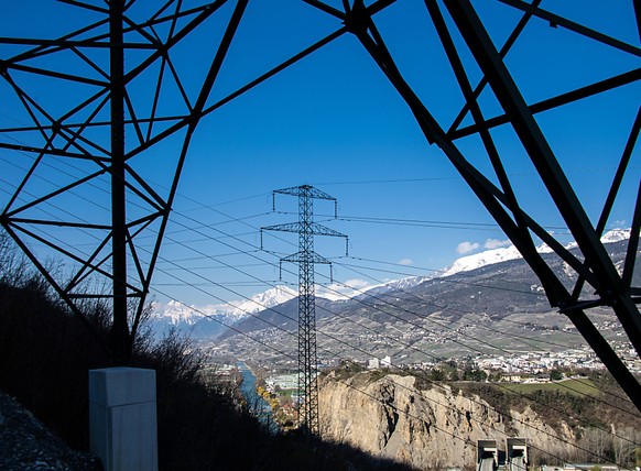 Im Kanton Wallis ist am Freitag in vielen Gebieten der Strom ausgefallen. (Themenbild)