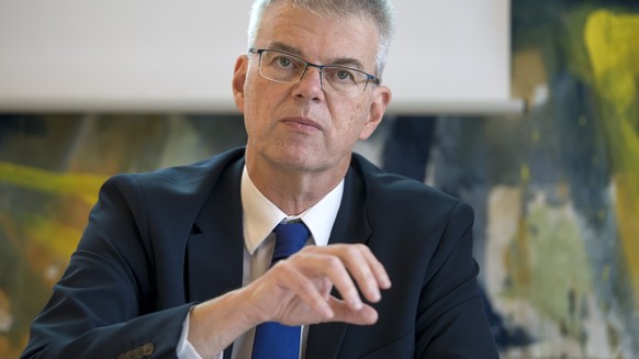 Martin Haeusermann, CEO Solothurner Spitaeler, spricht im Spital Dornach in Dornach am Montag, 14. Maerz 2016. Das Spital Dornach hat an einer Medienkonferenz die Zukunftsstrategie und die geplanten A ...