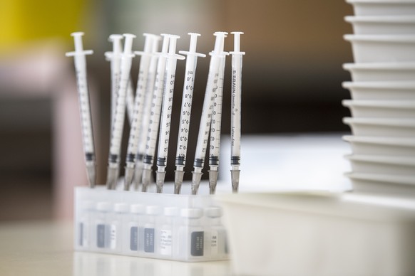 Impfstoffe, aufgenommen am Dienstag, 15. Juni 2021 in Giubiasco. (KEYSTONE/Ti-Press/Pablo Gianinazzi)