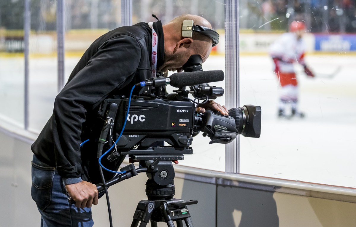 A camera man of TPC films during the Champions Hockey League group F match between Switzerland's SC Bern against Czech Republic's Mountfield Hradec Kralove in Bern, Switzerland, on Tuesday,  ...
