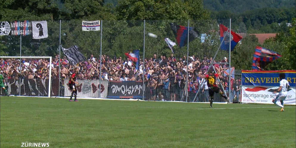 Mit 0:2 war die Niederlage von Wettswil-Bonstetten vorprogrammiert. Trotzdem feierten die 4000 Zuschauer das Fussballfest im Säuliamt.