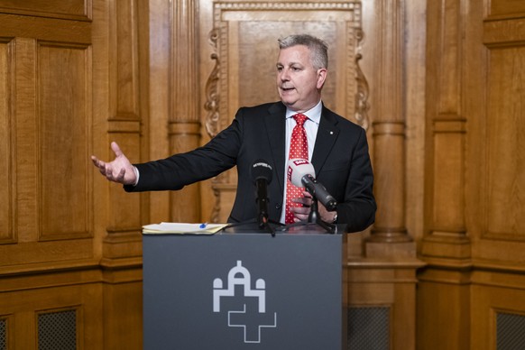 Marco Chiesa, SVP-TI, Praesident der Aussenpolitischen Kommission des Staenderats, APK-S, berichtet ueber die ausserordentliche Sitzung der APK-S zum Mandat an den Bundesrat zu Verhandlungen mit den U ...