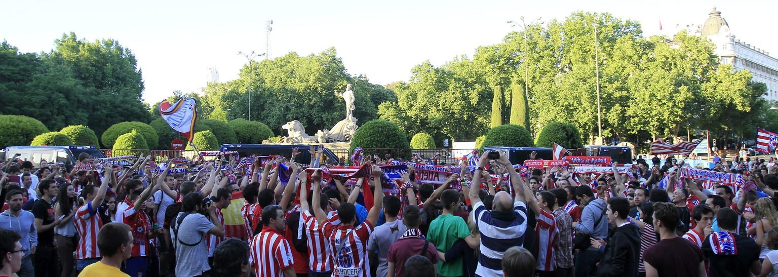 Atlético-Fans auf der Plaza de Cibeles.