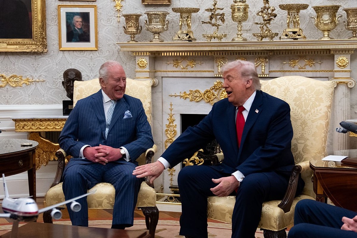 WASHINGTON, DC - APRIL 28: Great Britain's King Charles meets with President Donald Trump in the Oval Office of the White House on Tuesday, April 28, 2026 in Washington, D.C. Charles was set to d ...