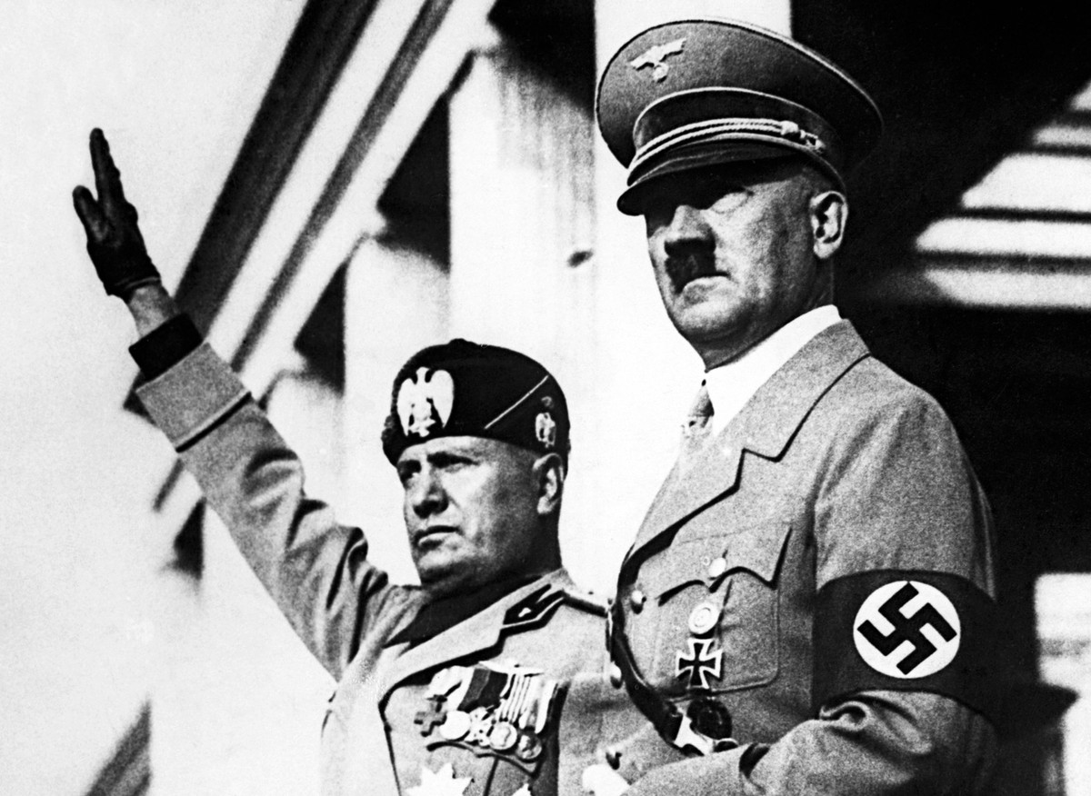 Germany / Italy: Adolf Hitler and Benito Mussolini in Munich, September 1937 Adolf Hitler 20 April 1889 30 April 1945 was a German politician of Austrian origin who was the leader of the Nazi Party NS ...