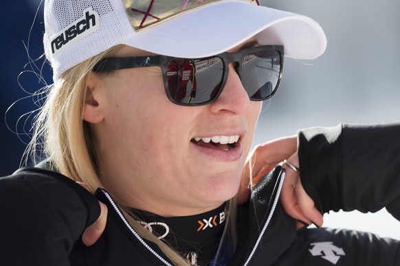 The hand of Lara Gut-Behrami from Switzerland with her wedding ring is pictured during the women&#039;s Super-G race at the FIS Alpine Ski World Cup, in St. Moritz, Switzerland, Saturday, December 8,  ...