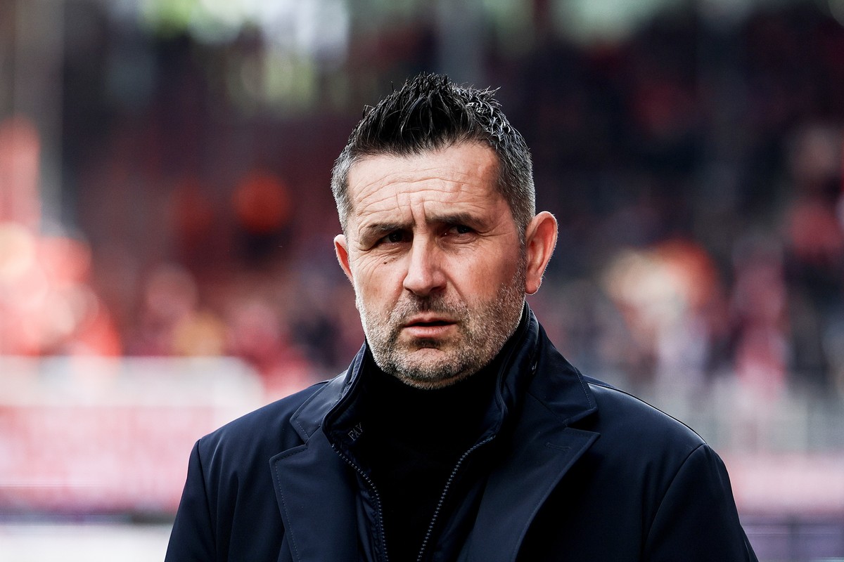epa11290429 Union Berlin coach Nenad Bjelica prior to the German Bundesliga soccer match between 1. FC Union Berlin and Bayern Munich in Berlin, Germany, 20 April 2024. EPA/FILIP SINGER CONDITIONS - A ...