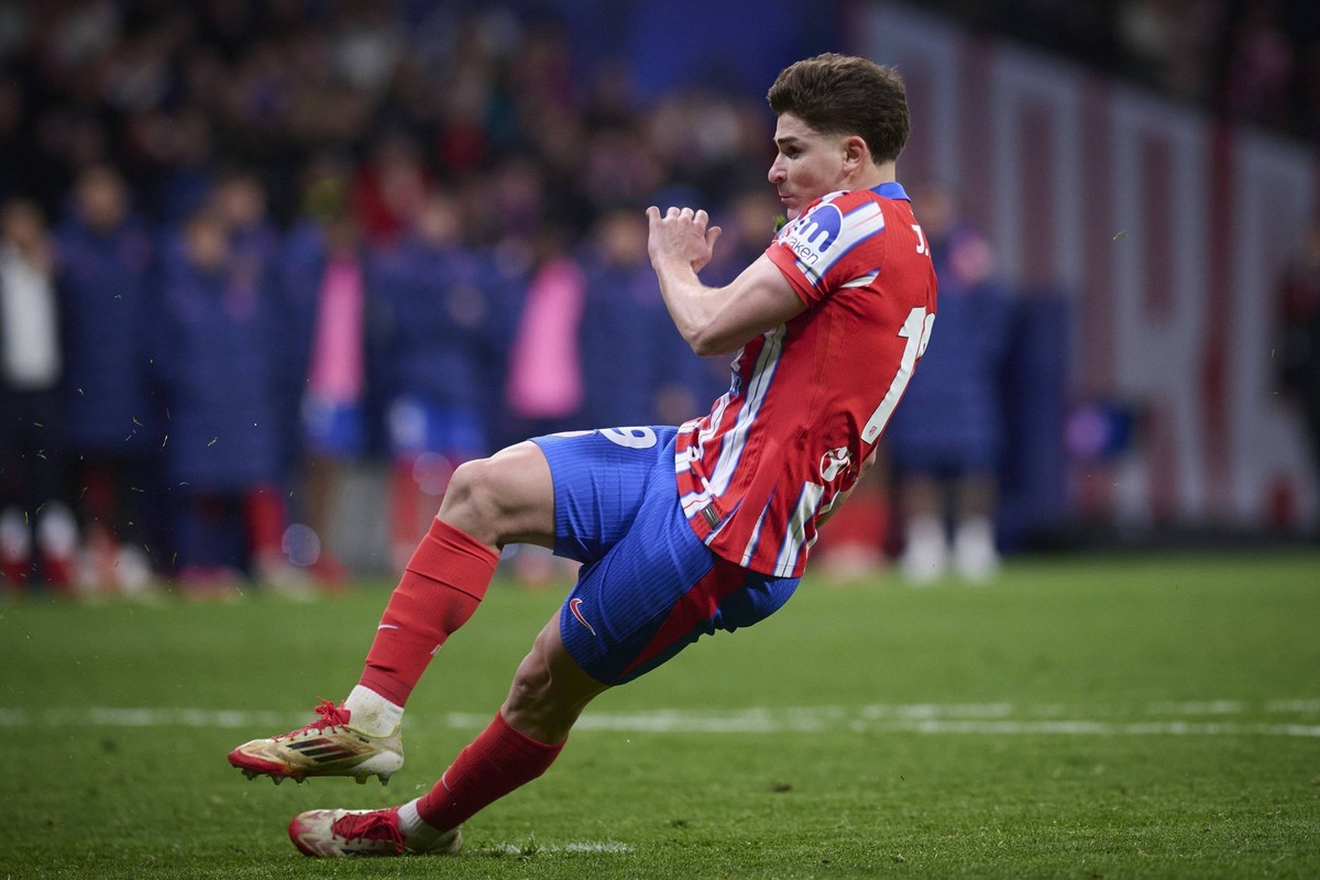UEFA Champions League soccer match Atletico de Madrid vs Real Madrid at Riyadh Air Metropolitano stadium in Madrid, Spain 12 March 2025 Julian Alvarez at penalty shootout 900/Cordon Press PUBLICATIONx ...