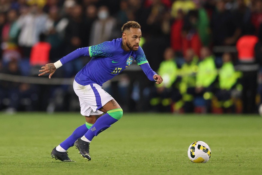 Paris, France, 27th September 2022. Neymar Jr of Brazil during the International Friendly, L�nderspiel, Nationalmannschaft match at Le Parc des Princes, Paris. Picture credit should read: Jonathan Mos ...