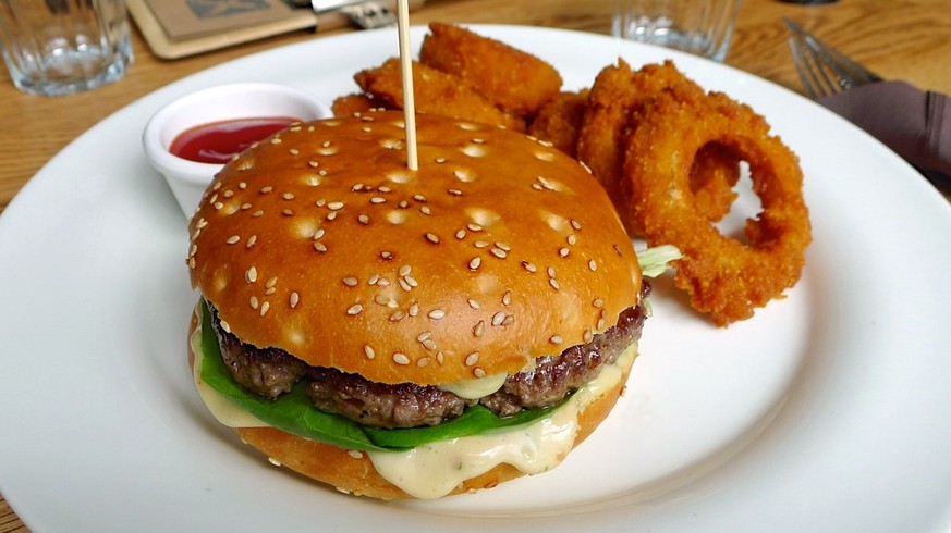 Ich habe einen CBD-Burger gegessen - so war's - watson