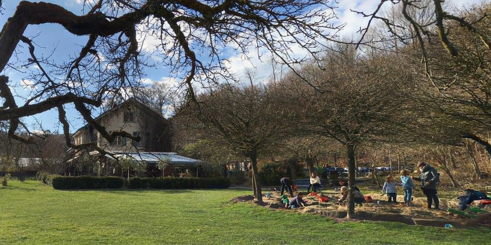 Das Restaurant Zehndermätteli mit seinem Garten auf dem Engehalbinsel in Bern ist wieder offen.