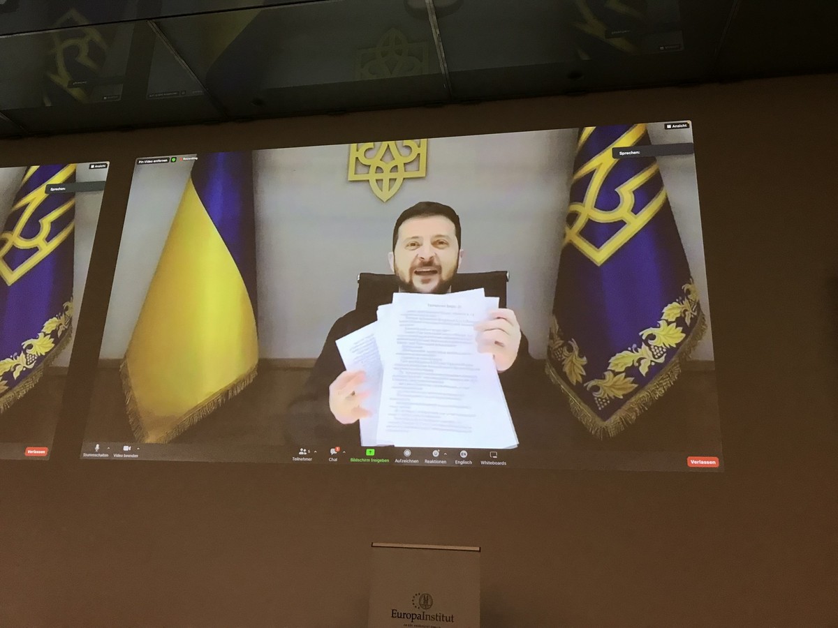 Volodymyr Selenskyj spricht am Europa Institut an der Universität Zürich