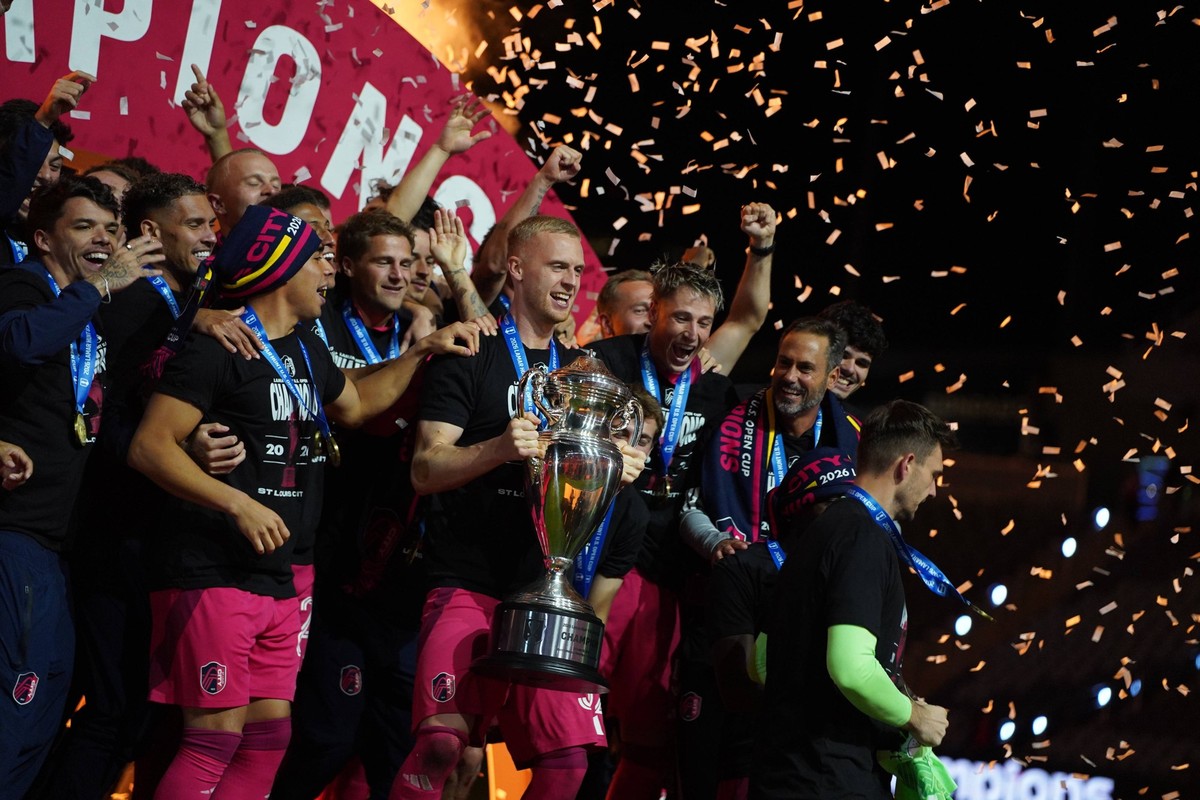 St. Louis City players celebrate after winning the US Open Cup final between LA Columbus Crew and St. Louis City in Columbus, United States, 21 October 2026. US Open Cup - Columbus Crew vs St. Louis C ...