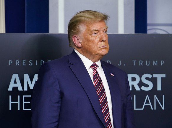 Donald Trump, amtierender Pr�sident der USA, bei einer Pressekonferenz im Besprechungsraum des Wei�en Hauses. Foto: Susan Walsh/AP/dpa