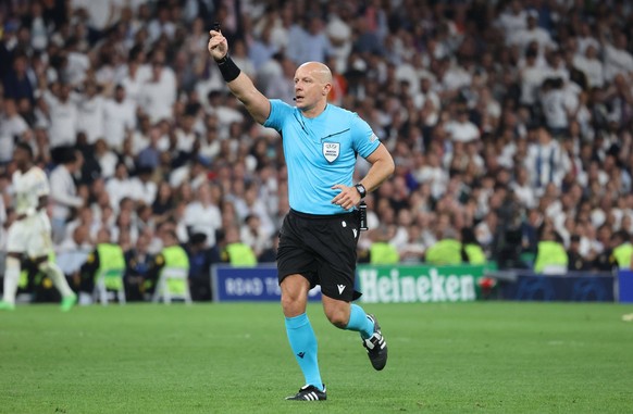 Schiedsrichter Szymon Marciniak, Real Madrid vs. FC Bayern Muenchen, Championsleague-Halbfinale, Rueckspiel, Saison 2023-24, 8.5.2024, Real Madrid vs. FC Bayern Muenchen, Championsleague-Halbfinale, R