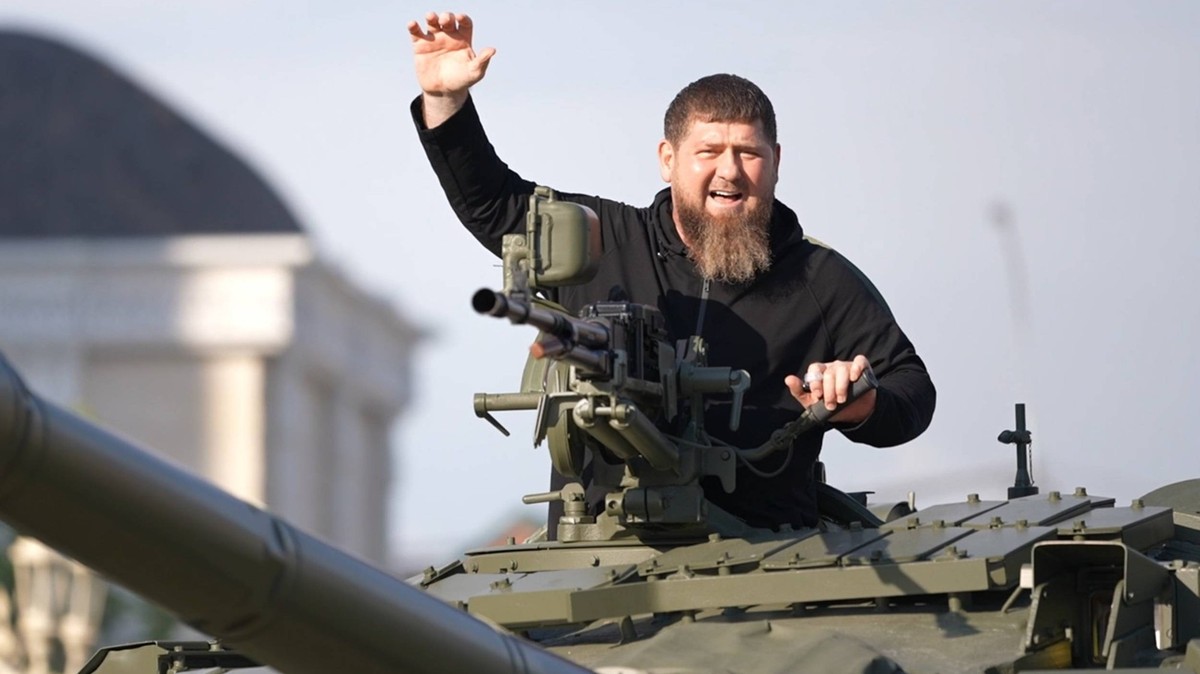 Russia: Head of Chechnya Kadyrovs ride on upgraded T-72 tank in Grozny, Russia RUSSIA, GROZNY - MAY 17, 2023: Head of Chechnya Ramzan Kadyrov takes a ride on an upgraded T-72 tank. Video screen grab.  ...
