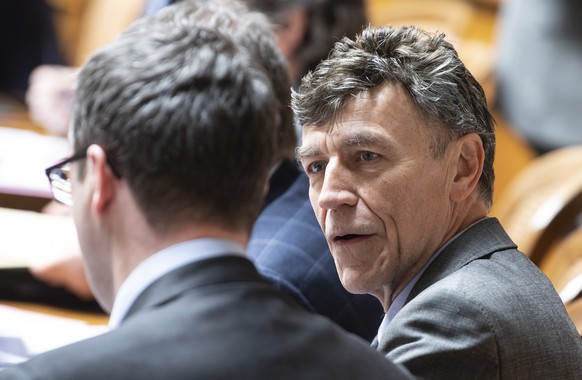 Nationalrat Luzi Stamm, SVP-AG, diskutiert an der Fruehlingssession der Eidgenoessischen Raete, am Donnerstag, 7. Maerz 2019, in Bern. (KEYSTONE/Peter Schneider)