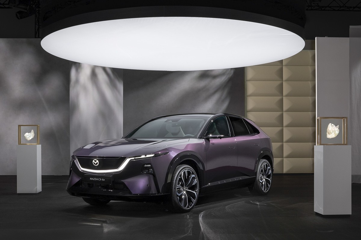 Mazda 6e