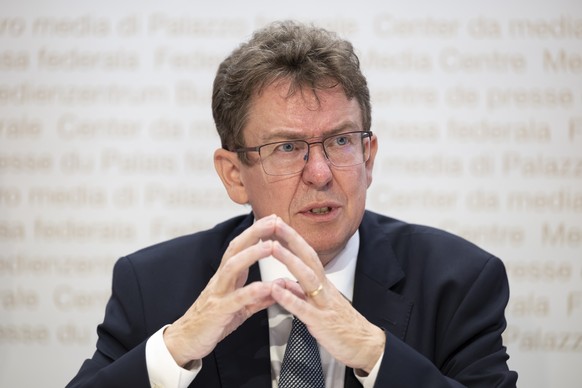 Bundesrat Albert Roesti spricht waehrend einer Medienkonferenz ueber die Botschaft zum Stand und zu Aenderungen der Ausbauprogramme fuer die Bahninfrastruktur und zur Perspektive BAHN 2050, am Mittwoc ...