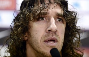 Puyol während der Pressekonferenz.