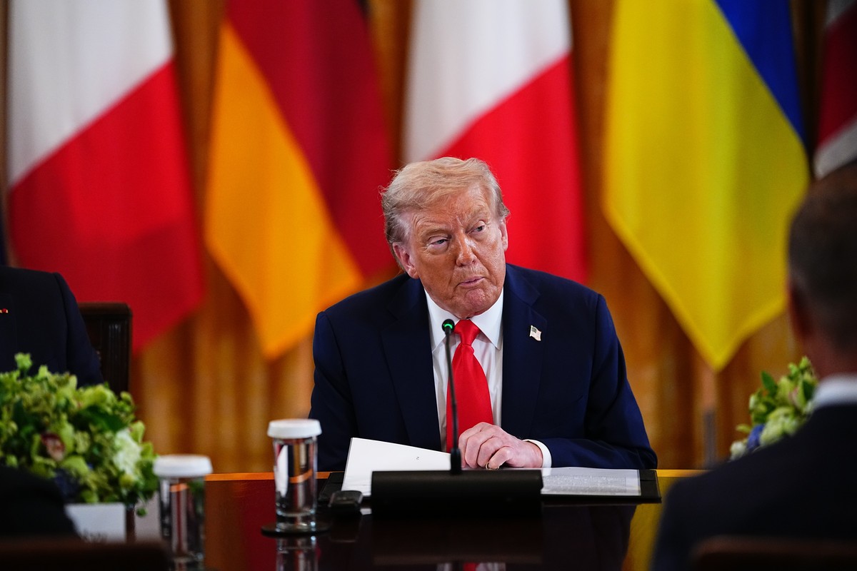 epa12308655 United States President Donald J Trump makes remarks as he participates in a Multilateral Meeting with European Leaders in the East Room of the White House in Washington, DC, USA, 18 Augus ...