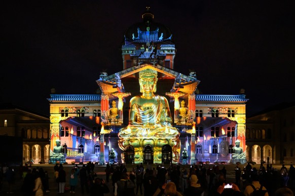 Thailand statt Tibet: An dieser Stelle der Lichtshow wollten die Organisatoren ursprünglich die Destination Tibet zeigen.