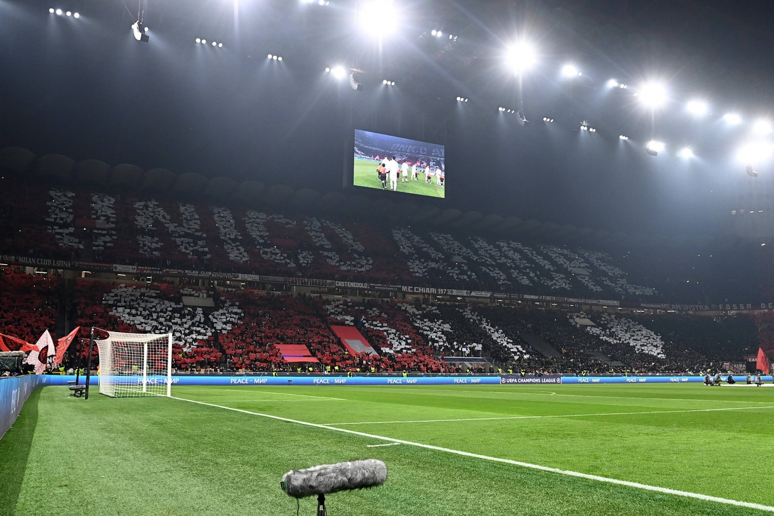 Mg Milano 14/02/2023 - Champions League / Milan-Tottenham / foto Matteo Gribaudi/Image nella foto: coreografia tifosi Milan PUBLICATIONxNOTxINxITA