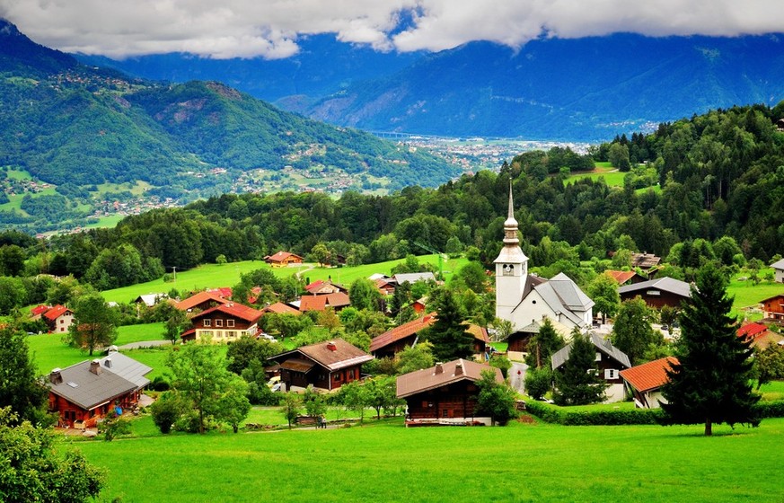 Trendreiseziele 2025 AirBnB Combloux Frankreich