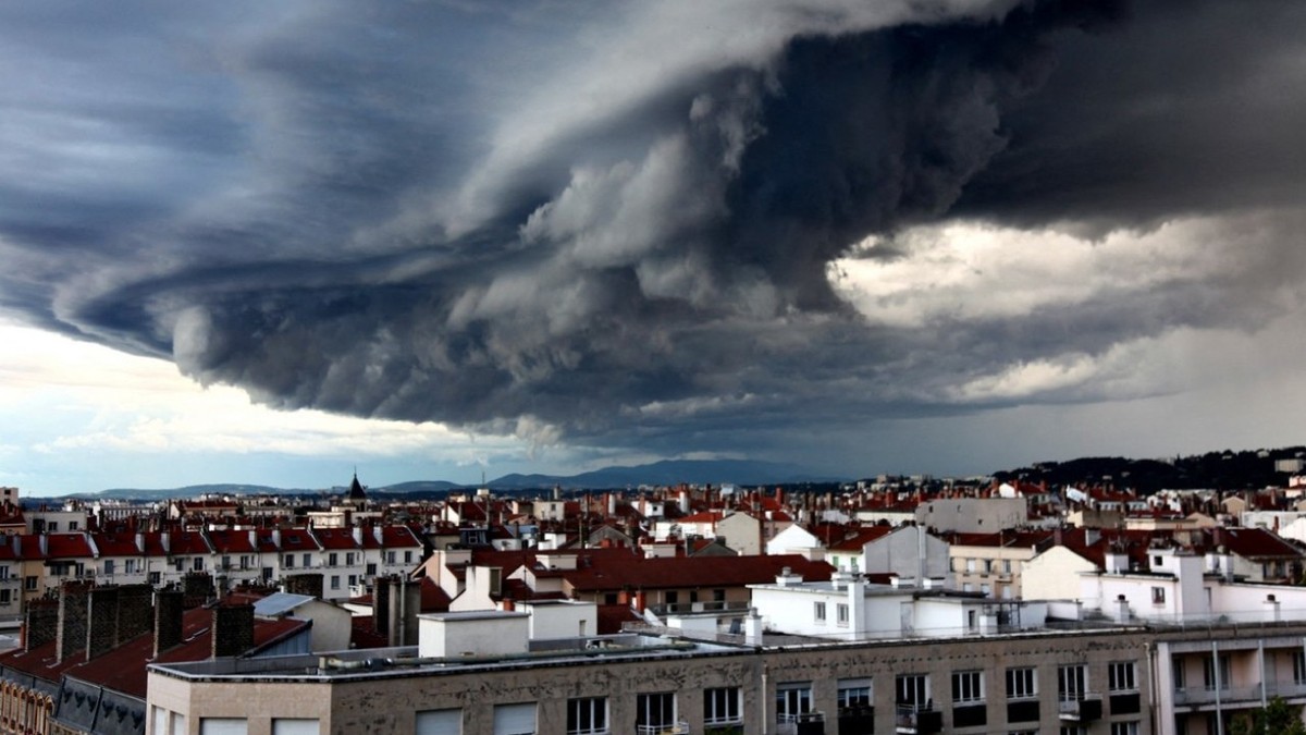 Le ciel menace à Lyon